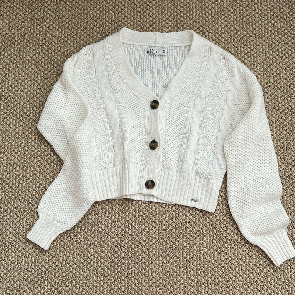 XS women’s white cardigan